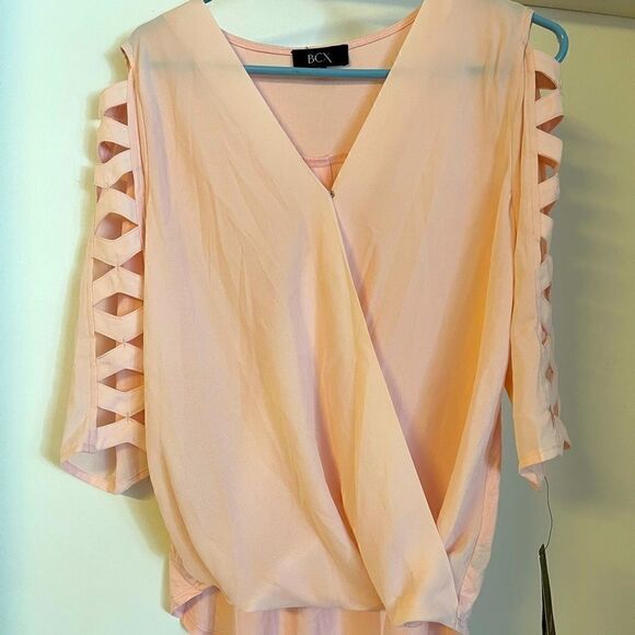 BCX Tops - BCX NWT  Lattice-Sleeve Top blush pink size medium